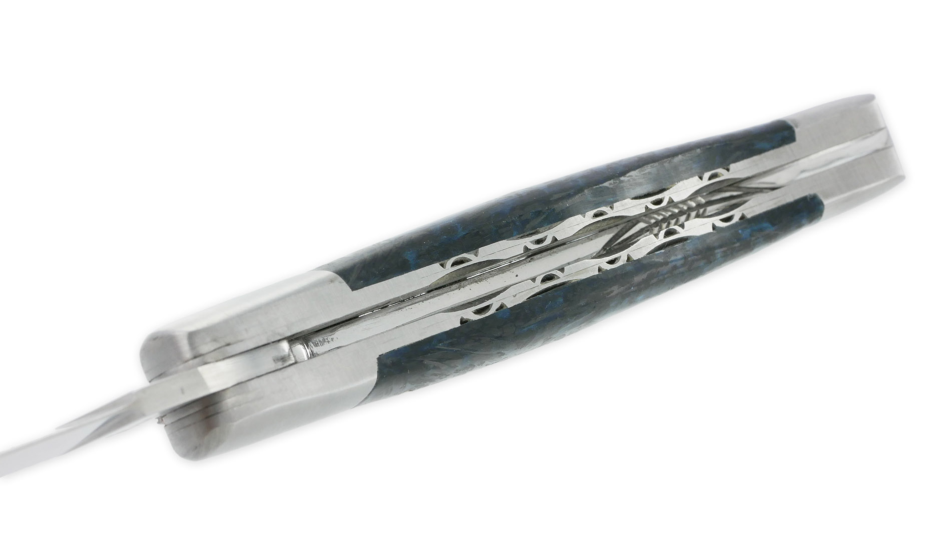 Couteau Laguiole en Aubrac 1 Pièce 12 cm Double Platines Carbone Pailleté Bleu Nacré 2 Mitres Inox Brossé Lame Inox Brossé Num4 – Image 5