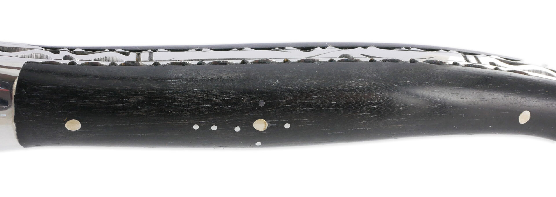 Couteau Laguiole en Aubrac 1 pièce 12cm Ebène 2 Mitres Inox Brillant Platines et Ressort Guillochés Finition Brillante – Image 5