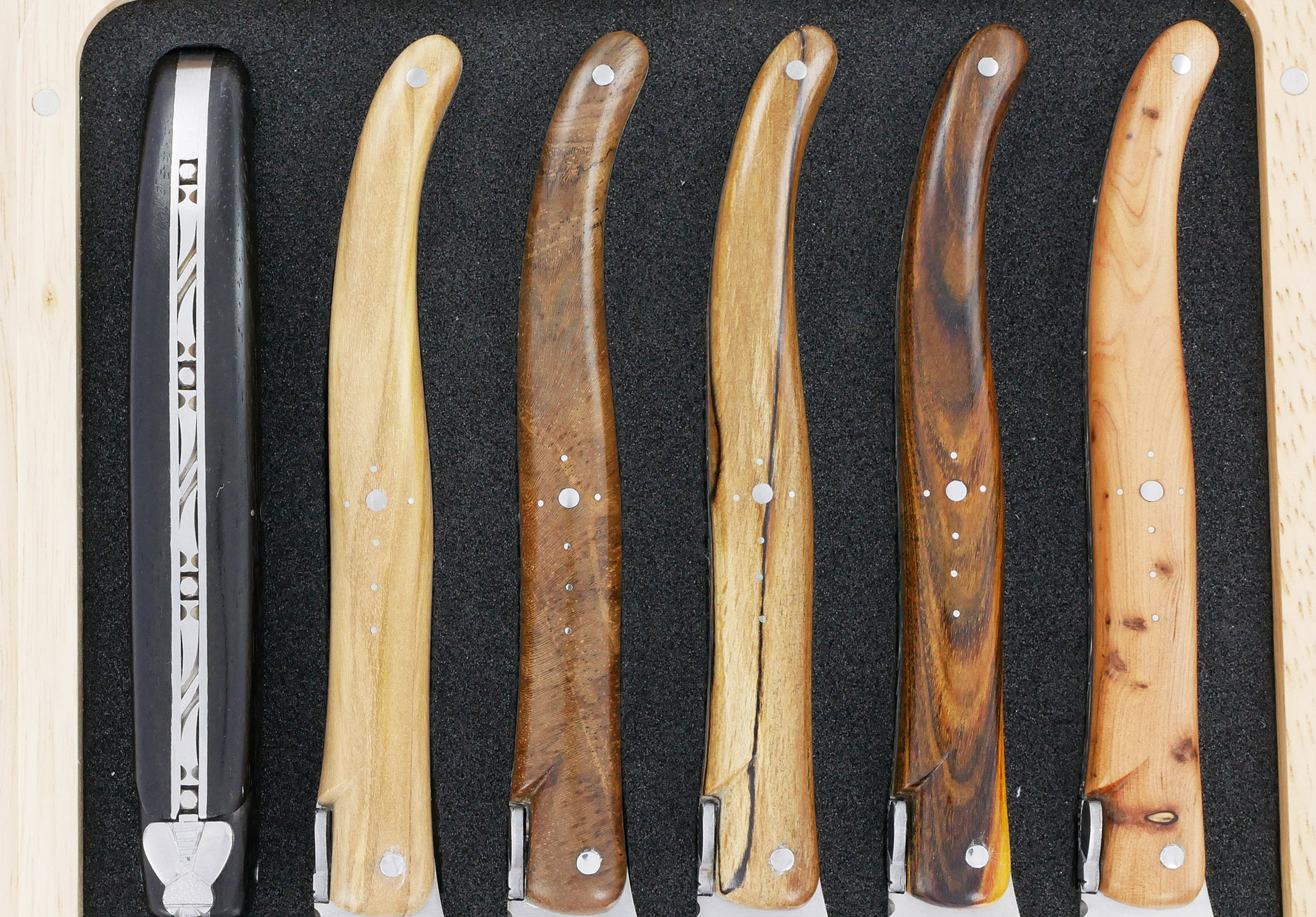 Couteaux de table Laguiole en Aubrac Prestige Plein Manche Mouche Prestige Bois Mixtes (Set de 6) – Image 4