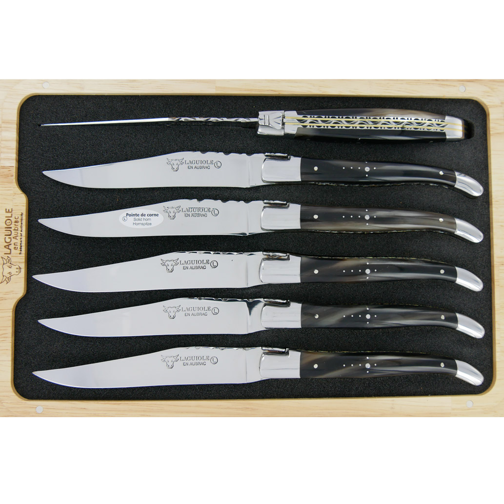 Couteaux de table Prestige Laguiole en Aubrac Double Platine Inox et Laiton Guillochées main Manche Pointe de corne (Set de 6)