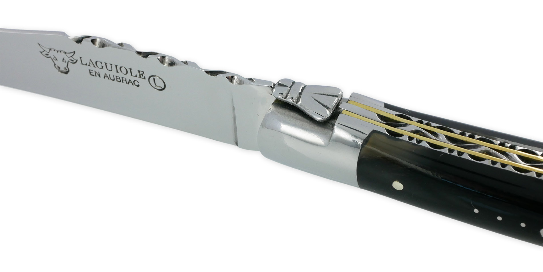 Couteaux de table Prestige Laguiole en Aubrac Double Platine Inox et Laiton Guillochées main Manche Pointe de corne (Set de 6) – Image 5
