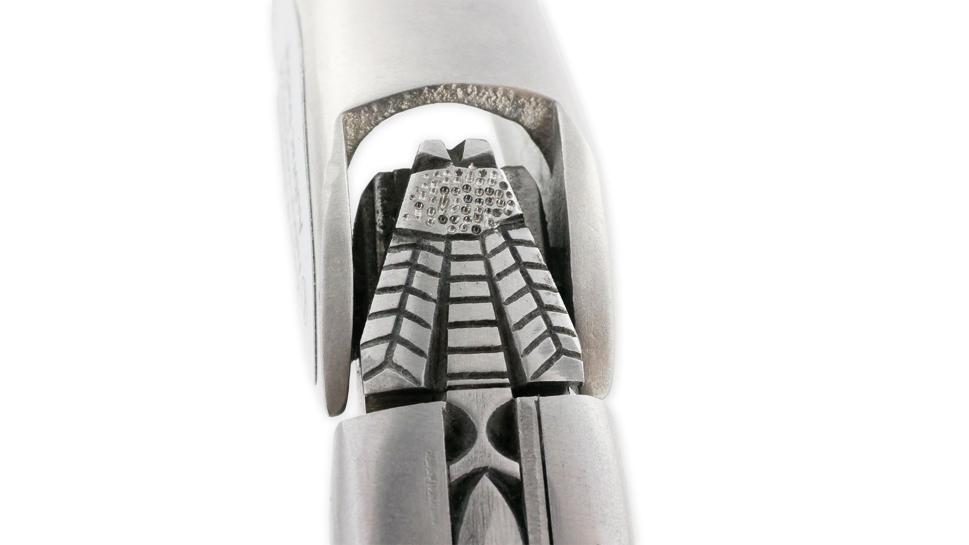 Sommelier Laguiole en Aubrac Ressort et Platines Guillochés Mouche Prestige N°6 Bois d’Aubrac – Image 6