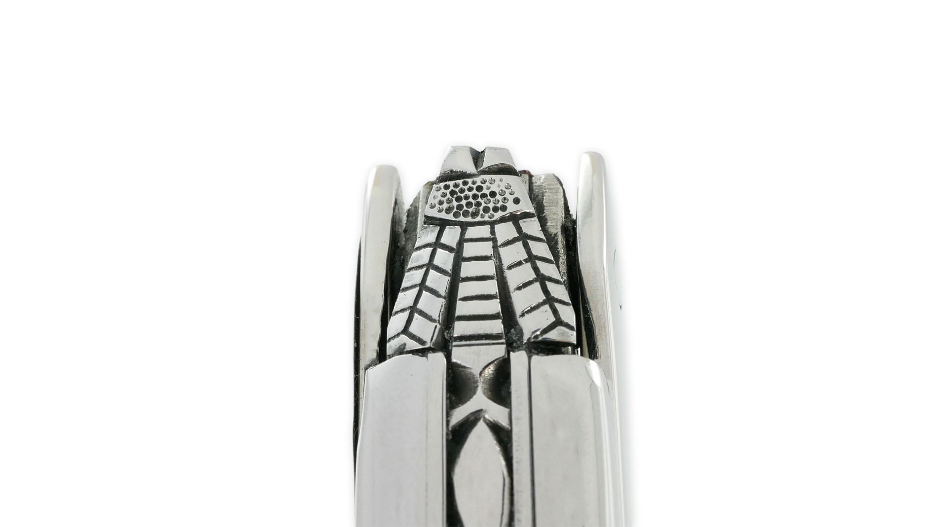 Sommelier Prestige Laguiole en Aubrac Ressort et Platines et Couteau Guillochés Mouche Prestige ciselée Ebène Finition Brillante – Image 5